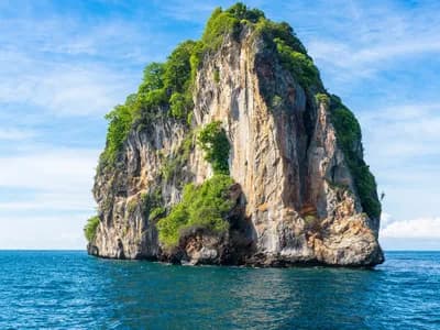 KOH DOC MAI (next to Shark Point)